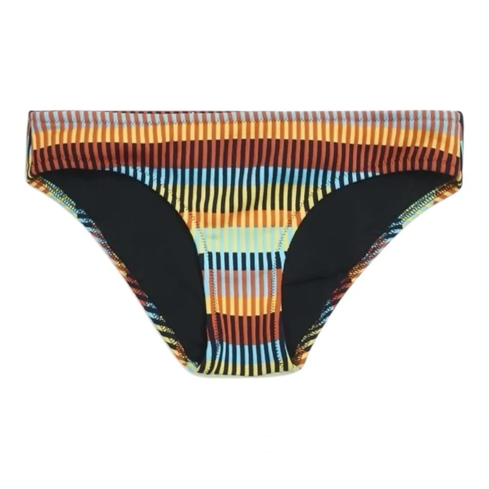 SOLID & STRIPED solid striped